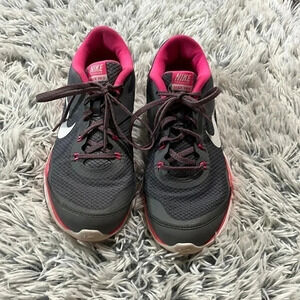 Nike Flex Trainers Size 8